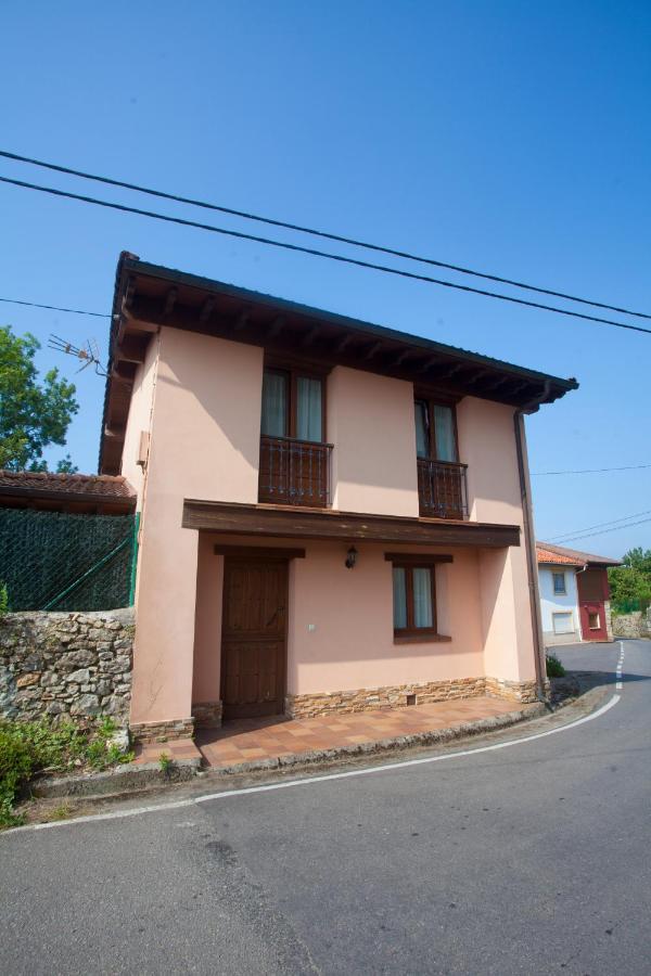 Villa Isabel Piloña Exteriér fotografie